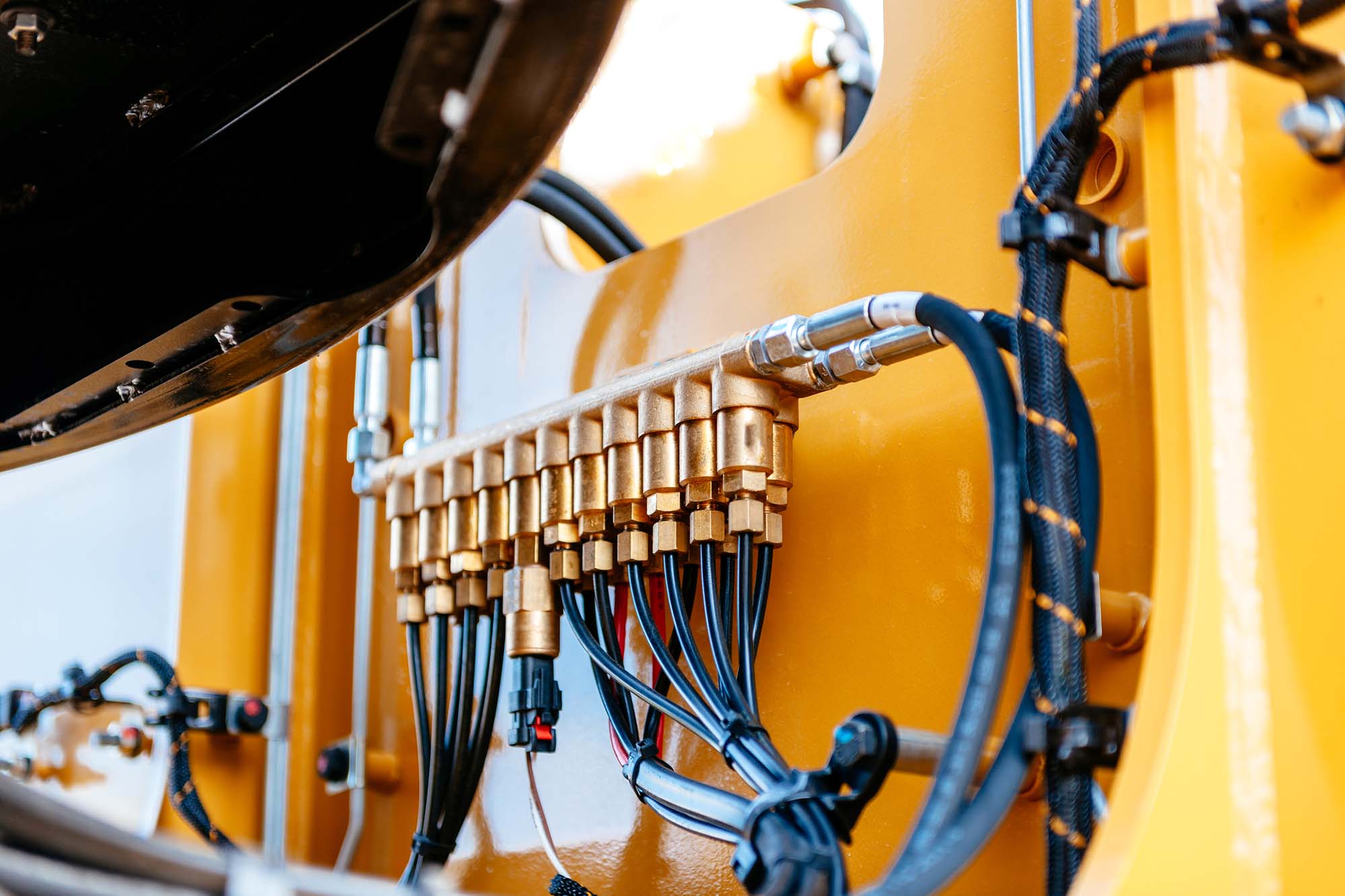 Pipes and tubes of the hydraulic system of a modern excavator